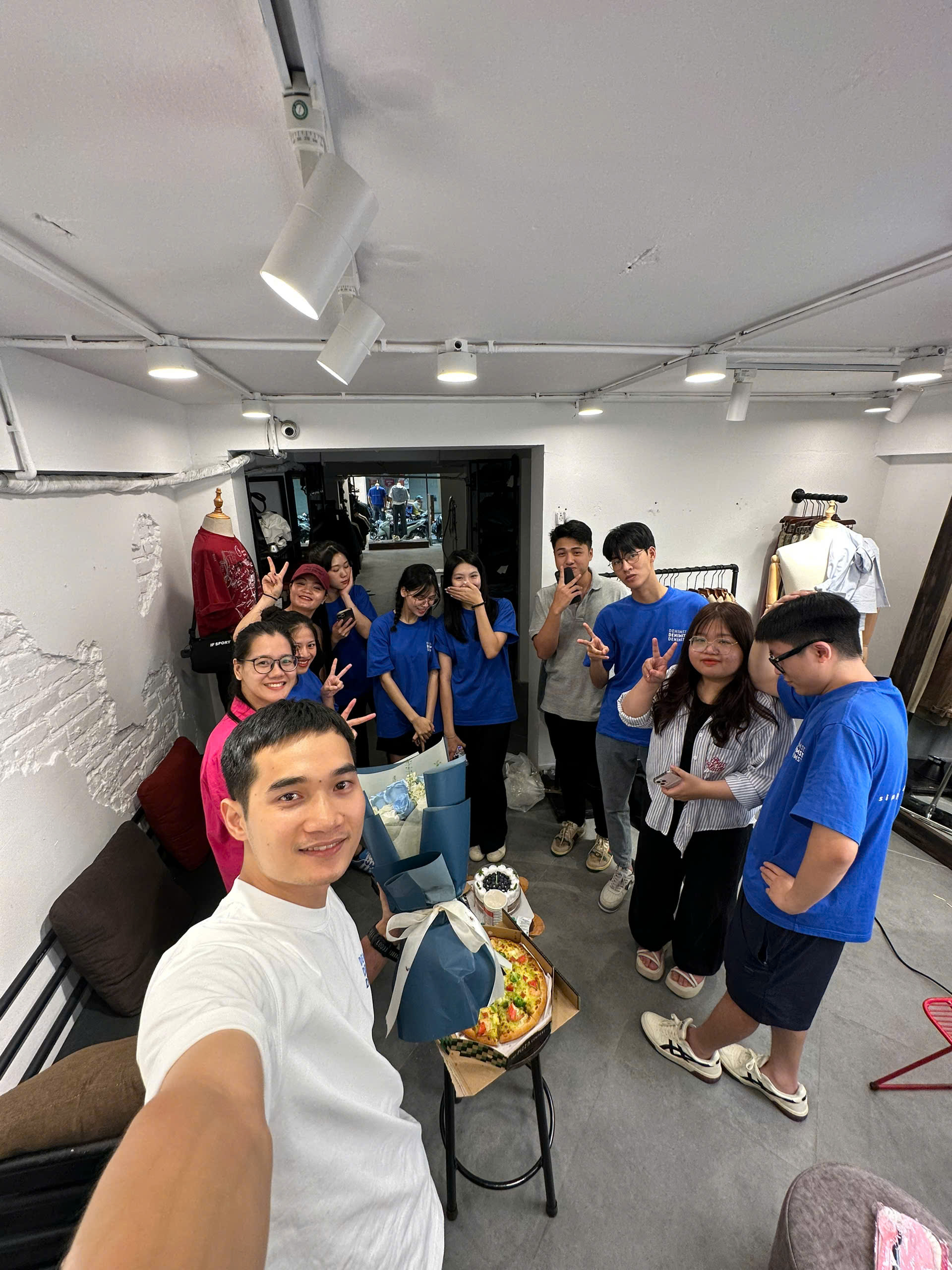 Đồng phục cửa hàng DENIMST