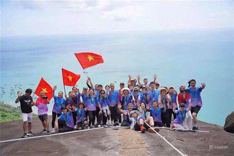 Đồng phục sự kiện tập thể cho chương trình team building doanh nghiệp